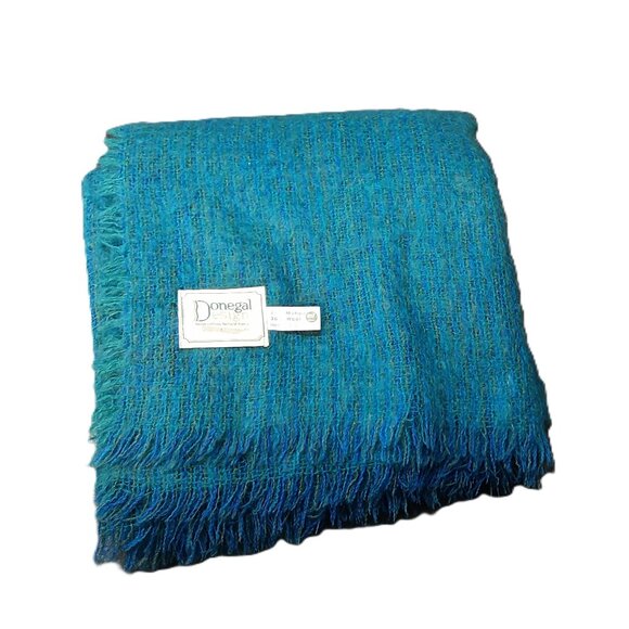 Vintage Donegal Design Mohair Wool Stole Shawl – Handcrafted in Ireland Hygge - Picture 1 of 6